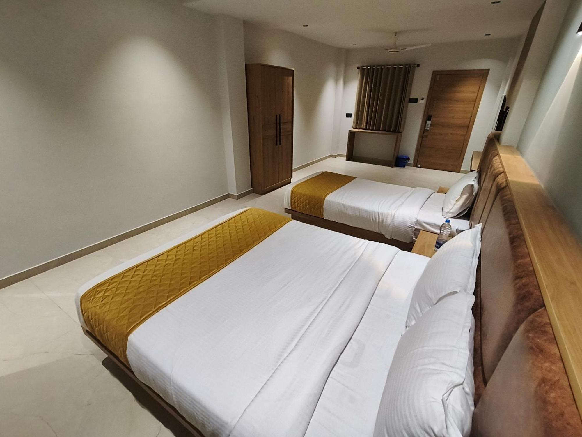 Hotel Beverly Plaza Kozhikode Εξωτερικό φωτογραφία