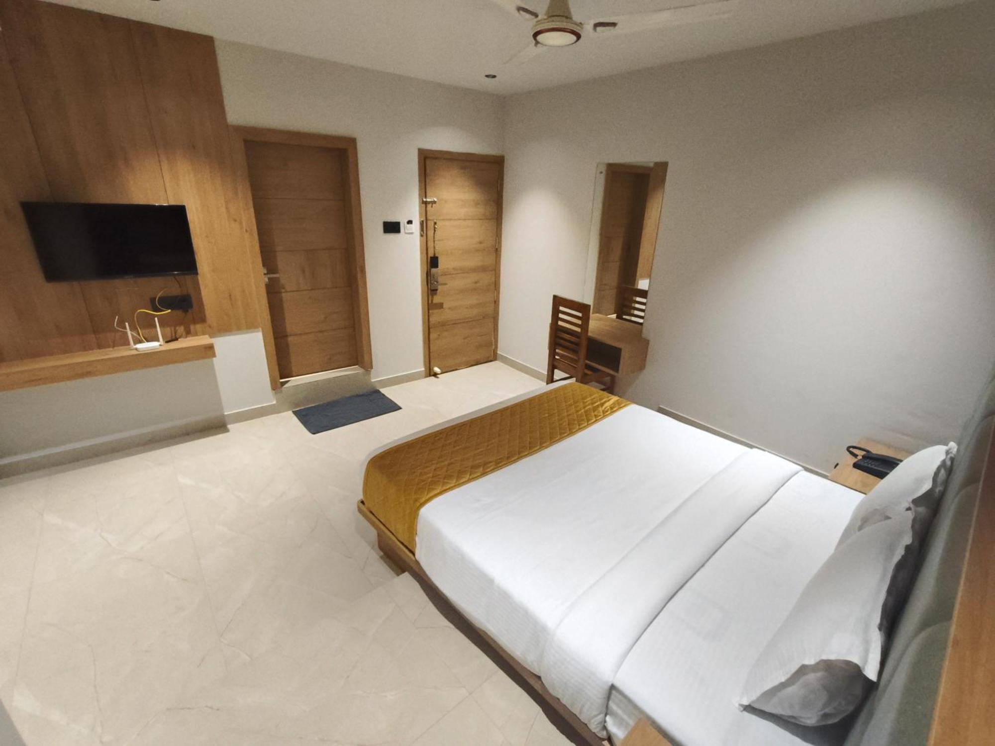Hotel Beverly Plaza Kozhikode Εξωτερικό φωτογραφία